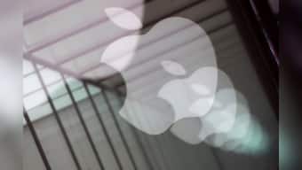 Apple spotlights services with TV, gaming and credit card offerings