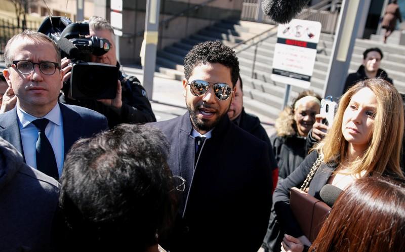Chicago mayor blasts prosecutors for dropping Jussie Smollett hoax charge Chicago mayor blasts prosecutors for dropping Jussie Smollett hoax charge