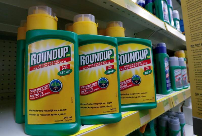 Bayer shares sag after U.S. jury verdict in Roundup cancer trial