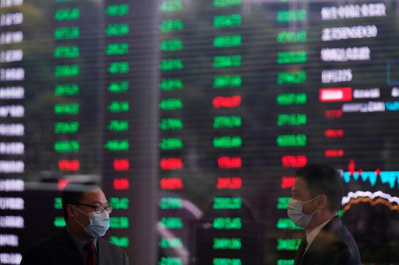 Asian shares poised to slide as surprise Fed cut fails to halt rout Asian shares poised to slide as surprise Fed cut fails to halt rout