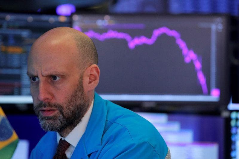 Wall Street plummets rattled by virus fears