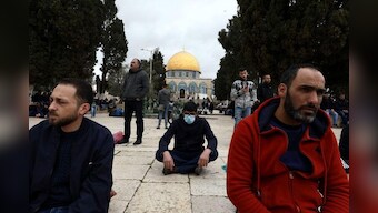 Muslims pray in thousands, heed coronavirus warnings at Jerusalem holy site