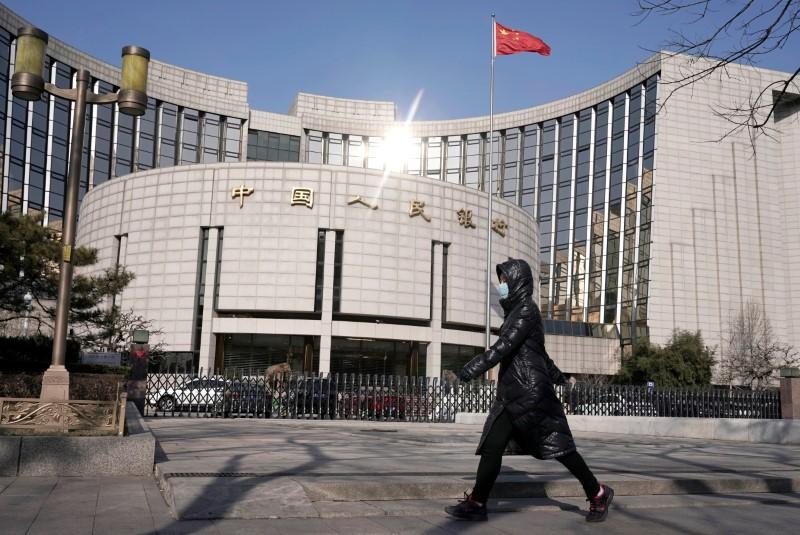 Chinas 118 billion virus lending push stymied by bureaucratic confusion