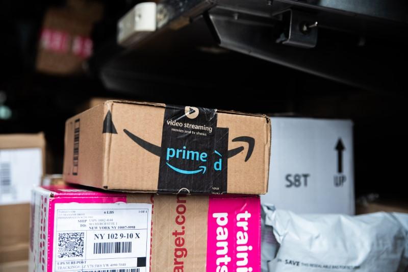 Amazon notifies shopper about U.S. probe of third-party sellers