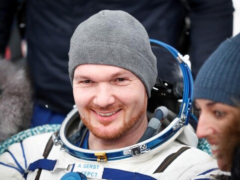 Astronaut tips to survive lockdown: talk, teamwork, treats Astronaut tips to survive lockdown: talk, teamwork, treats