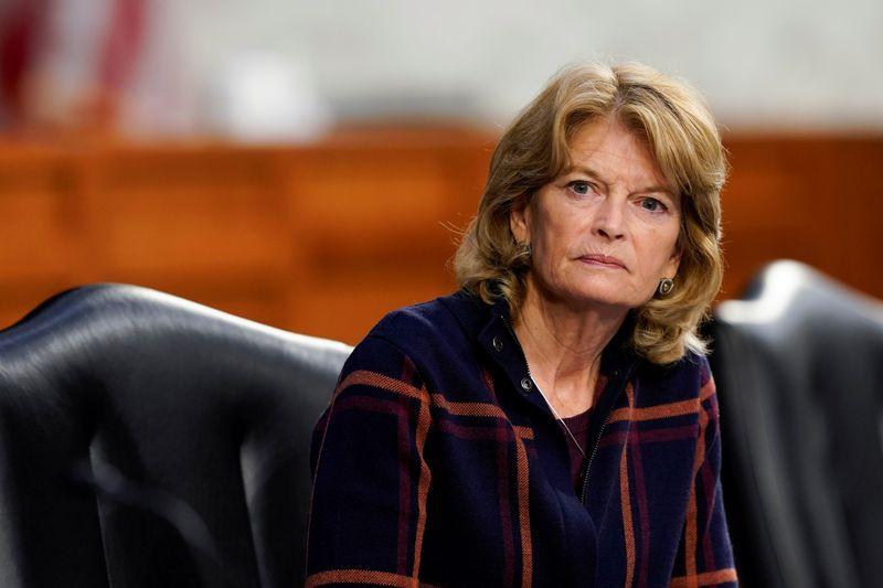 Murkowski faces new Republican challenger after drawing Trumps ire