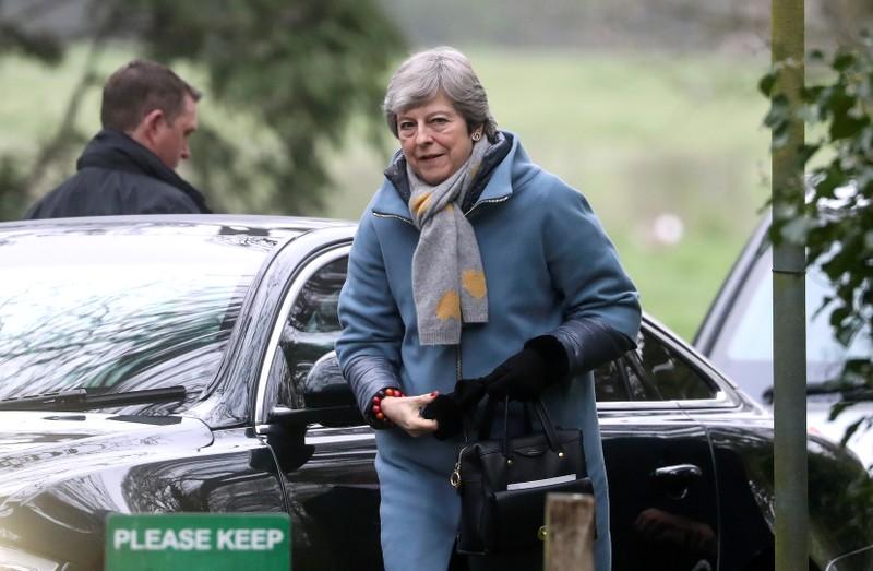 United Kingdom passes law forcing May to consult on EU