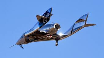 Virgin Galactic's first test passenger gets commercial astronaut wings
