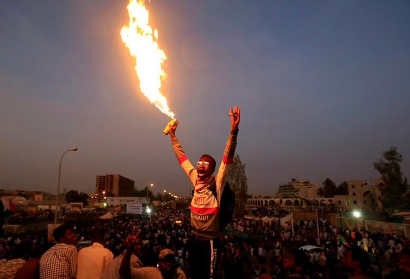 Sudan's main protest group calls for civilian transitional council Sudan's main protest group calls for civilian transitional council