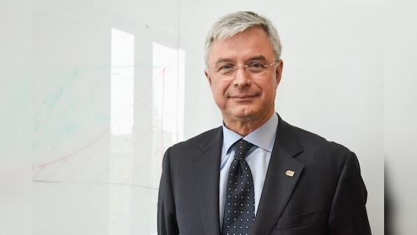 Best Buy replaces turnaround chief Joly with longtime CFO