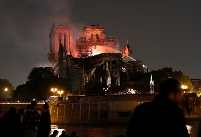 Americans, frequent visitors to Notre-Dame, begin fundraising efforts Americans, frequent visitors to Notre-Dame, begin fundraising efforts