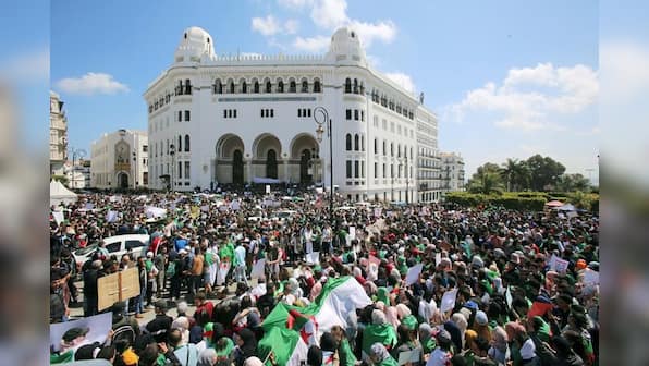 Algerian military considering all options to end crisis