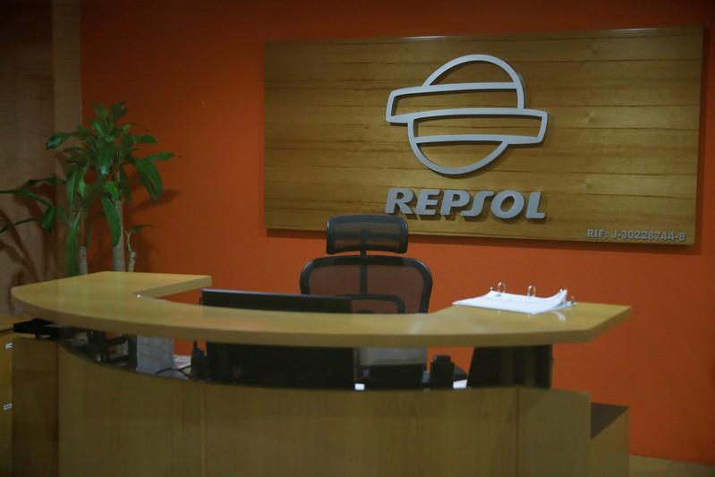 Exclusive: Spain's Repsol suspends swap deal for Venezuelan oil under U.S. pressure Exclusive: Spain's Repsol suspends swap deal for Venezuelan oil under U.S. pressure