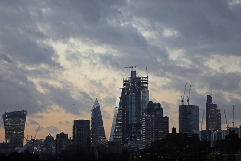 Brexit inertia means Londons finance workers face summer slump
