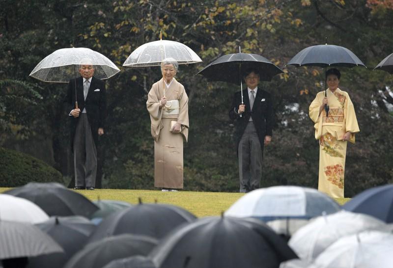 Japans incoming imperial couple offers the nation something new