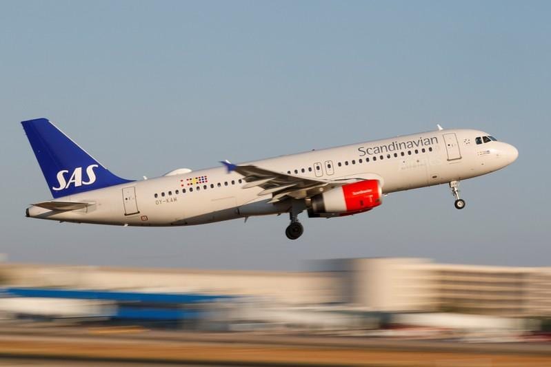 Airline SAS cancels flights as pilot strike deadline nears