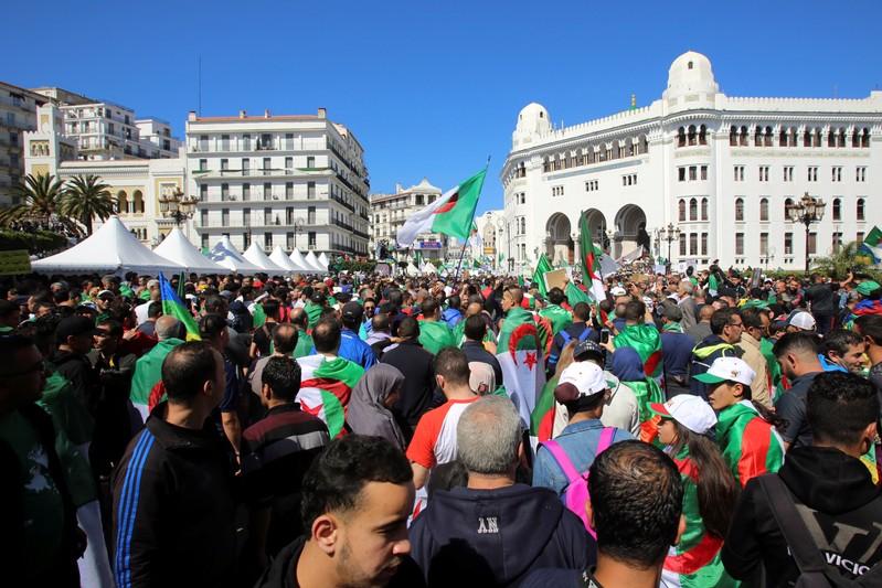 Algerian protest leader calls for sixmonth transition period