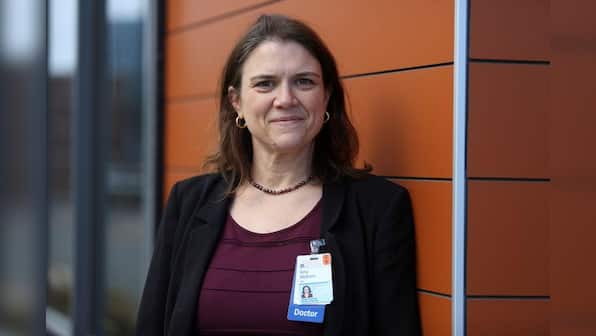 Special Report: How federal snafus slowed testing at a top U.S. hospital