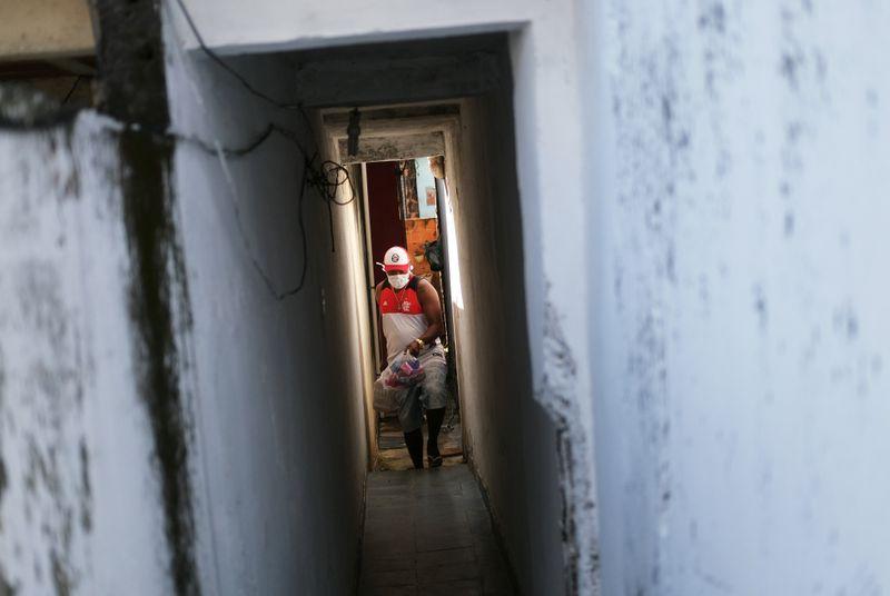 Specter of hunger rises in Brazil as coronavirus wrecks incomes