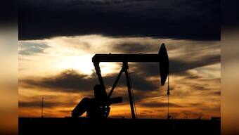 Oil rallies on acceleration of output cuts from OPEC nations