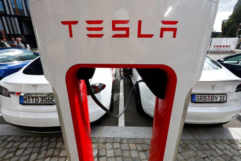 Tesla lashes out at German red tape ahead of planned site opening