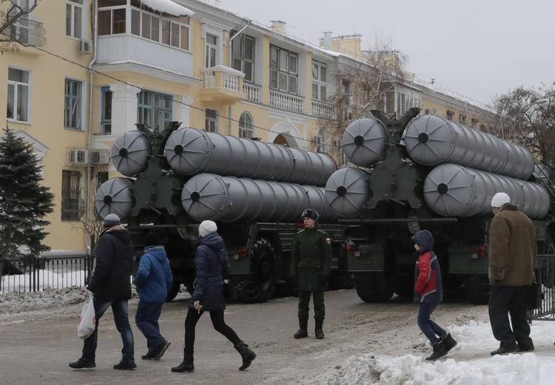 Russian military spending falls, could affect operations - think-tank
