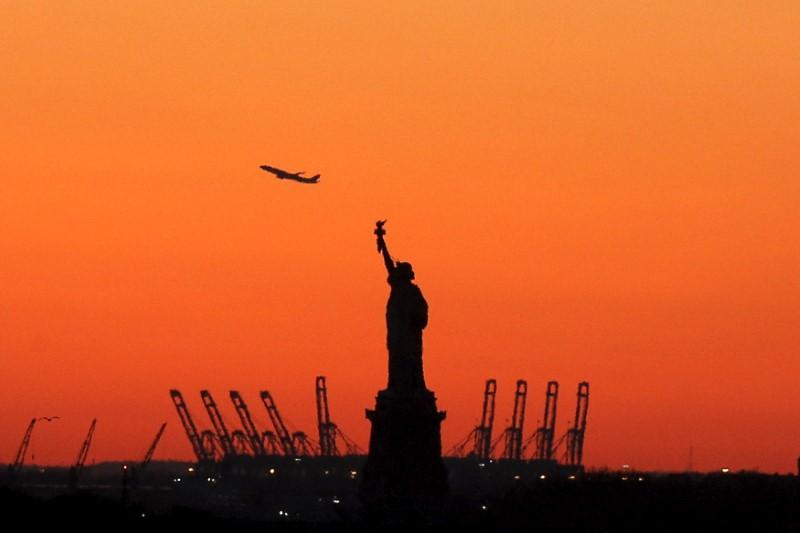 Close Xi aide to meet U.S. trade delegation in Beijing