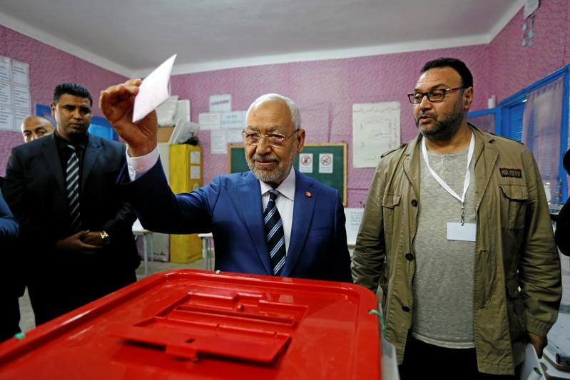 Tunisians vote in first free municipal elections
