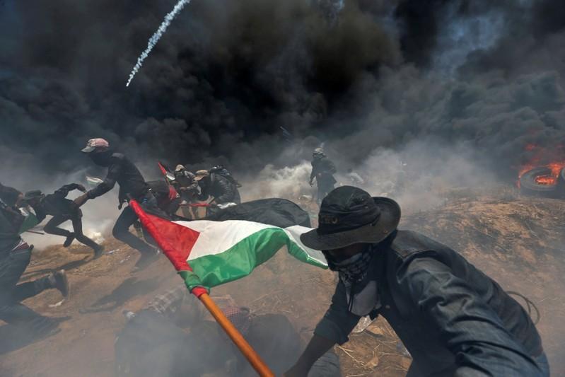 A Gaza photographer in 'a place of death'
