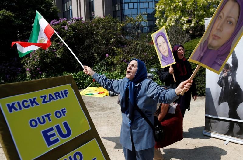 EU leaders struggle to save Iran economic ties from US sanctions