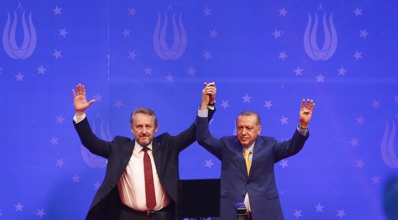 Turkeys Erdogan seeks votes in Bosnia after ban on campaigning elsewhere