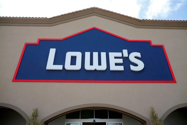 Ackman makes roughly 1 billion bet on Lowes