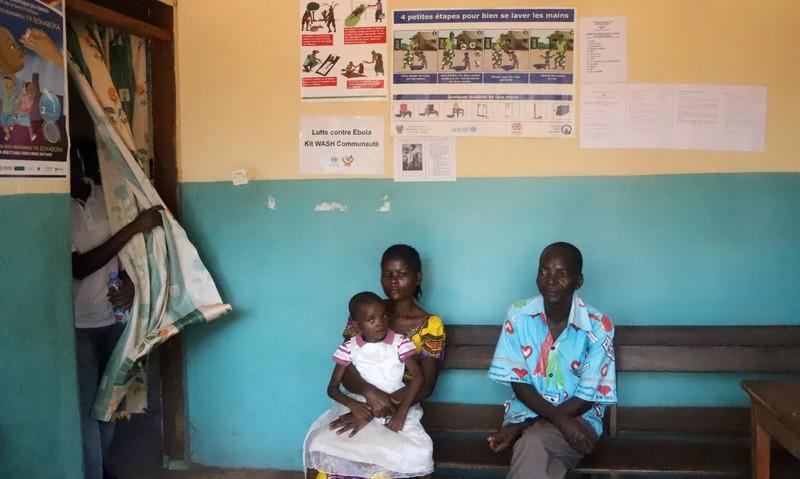 Fear and suspicion hinder Congo medics in Ebola battle