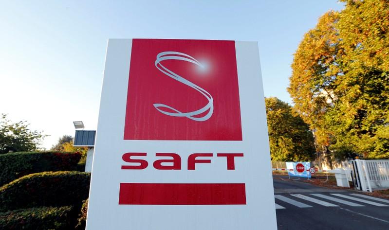 Exclusive Totals Saft plans over 200 million euros investment in next generation battery
