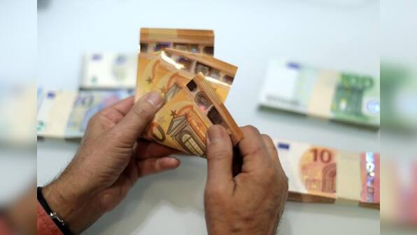 Worsening Italian crisis batters stock markets