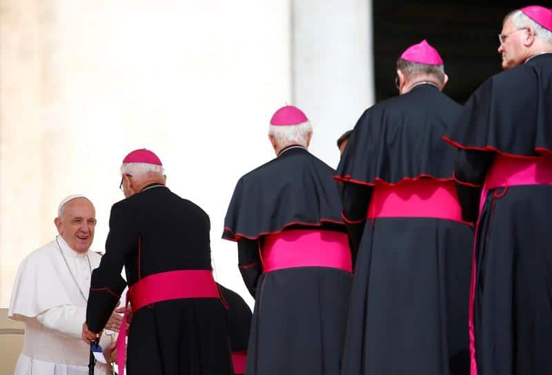 Catholic bishops to denounce pope 