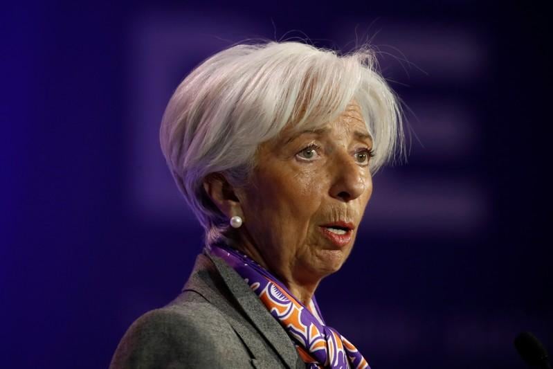 IMFs Lagarde says USChina trade war could be risk for world economic outlook