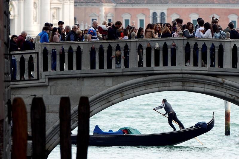 Venice targets prostitutes drunk tourists in public order crackdown
