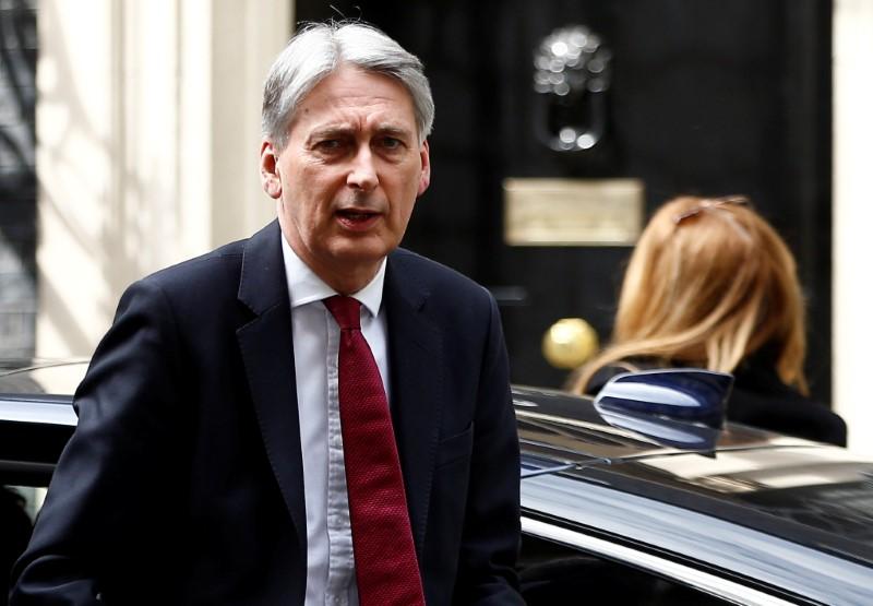 UKs Hammond Backing a no deal Brexit means deliberately harming economy