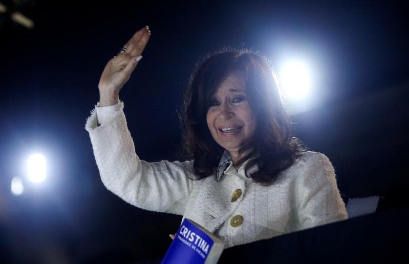 Argentinas Cristina Fernandez starts graft trial she blasts as smokescreen