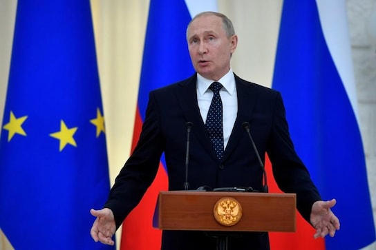 Putin, Merkel and Macron discuss Ukraine in phone call - Kremlin Putin, Merkel and Macron discuss Ukraine in phone call - Kremlin