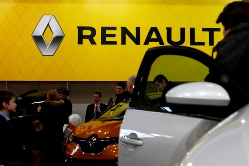 Fiat Chrysler in talks to forge extensive ties with Renault  Financial Times