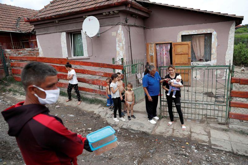 Hungarian top court confirms Roma unlawfully segregated awards damages