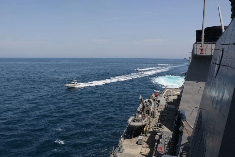 Eying Iran US issues warning to stay 100 meters away from its warships