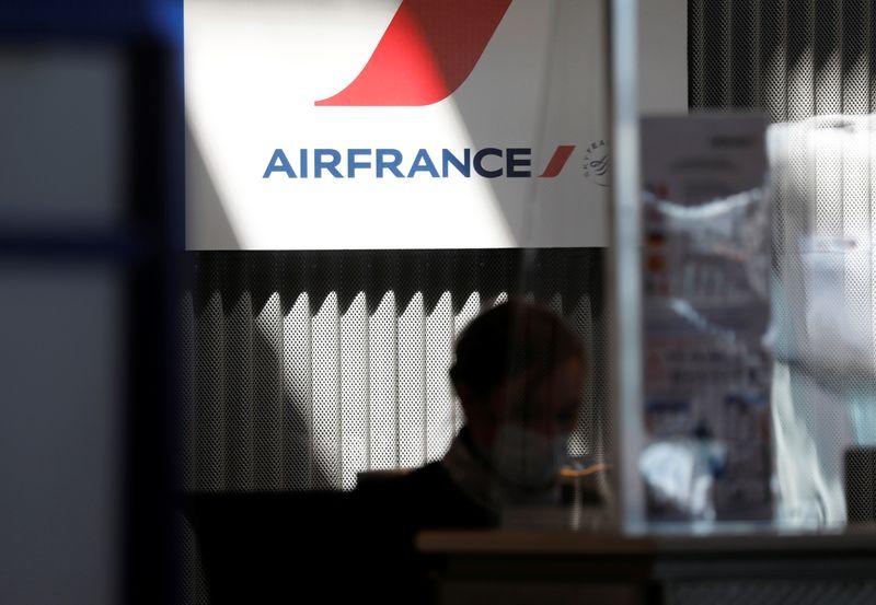 Air France axes A380 Emirates seen cutting deliveries