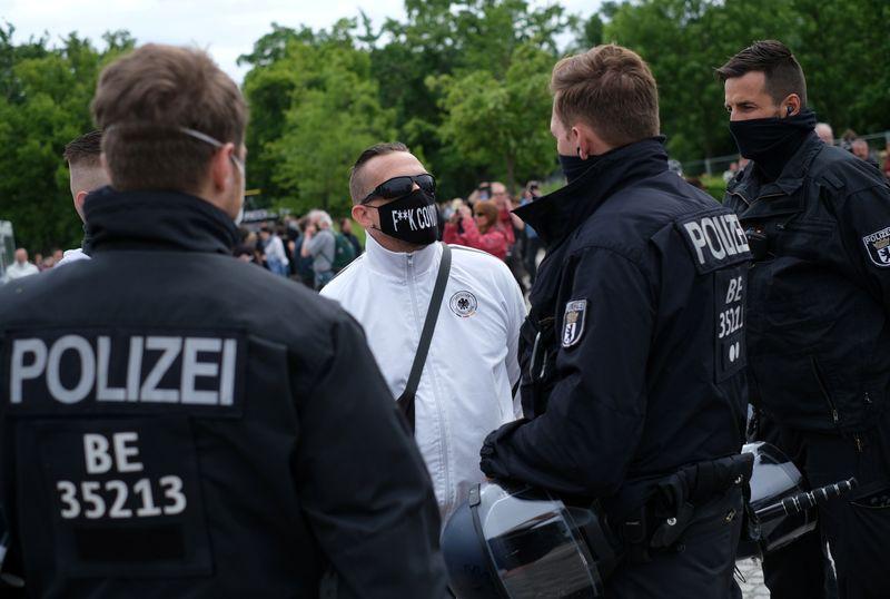 Police arrest 60 at antilockdown demonstrations in Berlin report