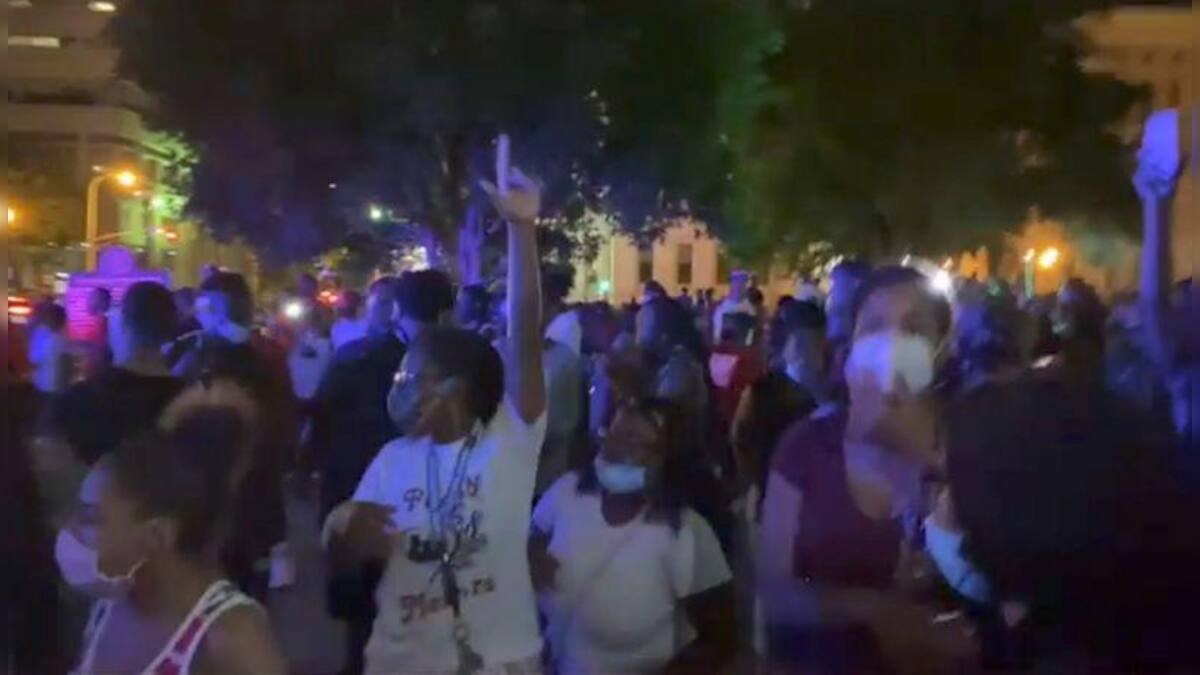 Seven shot in Louisville protests over killing of black woman - police ...