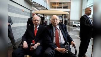 Broker Robinhood upbraids Buffett over casino comparison