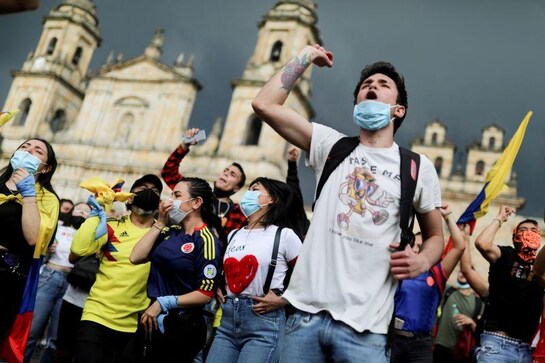 Colombia blames armed groups for protest violence, death toll still unclear Colombia blames armed groups for protest violence, death toll still unclear