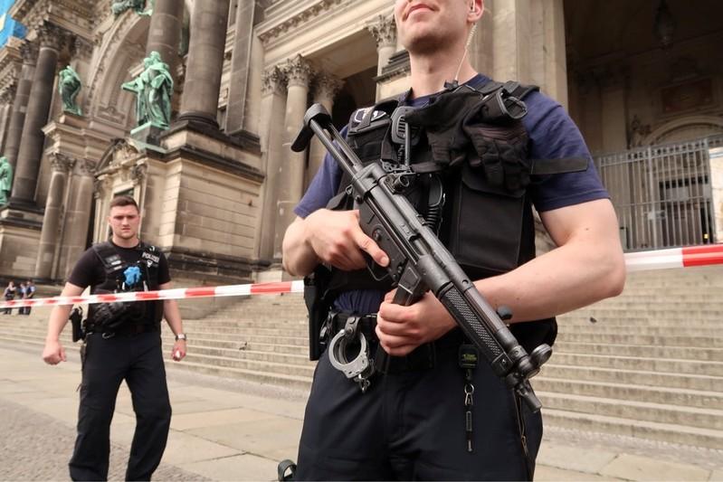 German Police Rule Out 'terrorism' In Berlin Knife Rampage – Firstpost